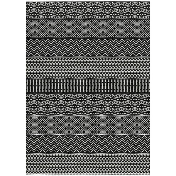 Homeroots 3' Washable Indoor Outdoor Area Rug With Chevron Design - Durable, Stain Resistant, Versatile Décor Black Polyester 612241