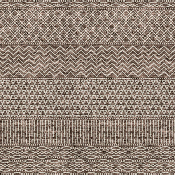 Homeroots 3' Washable Indoor Outdoor Area Rug With Chevron Design - Durable, Stain Resistant, Versatile Décor Brown Polyester 612247