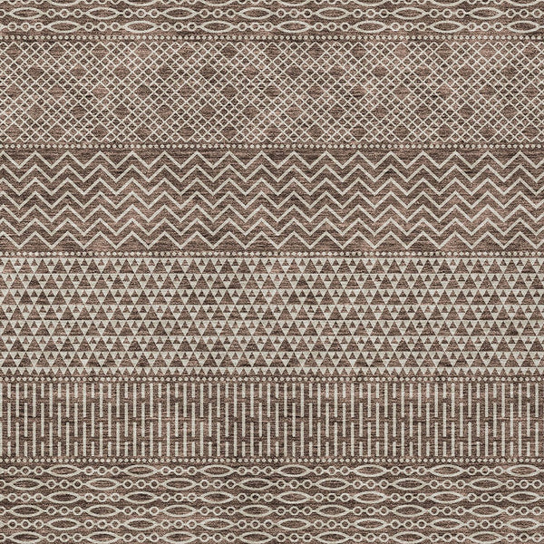 Homeroots 3' Washable Indoor Outdoor Area Rug With Chevron Design - Durable, Stain Resistant, Versatile Décor Brown Polyester 612249