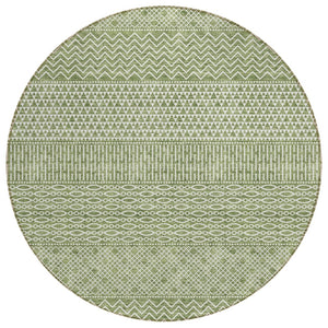 HomeRoots 5' Green and Ivory Chevron Indoor Outdoor Area Rug - Durable, Washable, Modern Design for Any Space 8' Round 612252