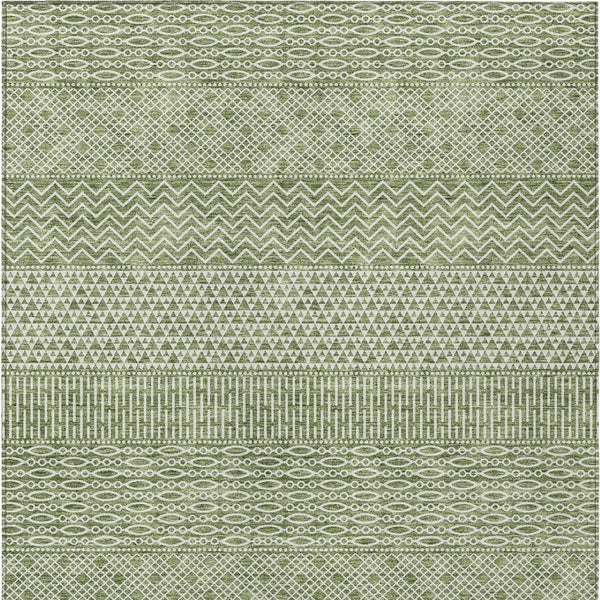 Homeroots 3' Washable Indoor Outdoor Area Rug With Chevron Design - Durable, Stain Resistant, Versatile Décor Green Polyester 612253