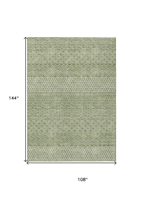 Homeroots 3' Washable Indoor Outdoor Area Rug With Chevron Design - Durable, Stain Resistant, Versatile Décor Green Polyester 612254
