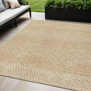 Homeroots 3' Washable Indoor Outdoor Area Rug With Chevron Design - Durable, Stain Resistant, Versatile Décor Gold Polyester 612257