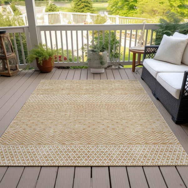 Homeroots 3' Washable Indoor Outdoor Area Rug With Chevron Design - Durable, Stain Resistant, Versatile Décor Gold Polyester 612257