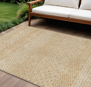 Homeroots 3' Washable Indoor Outdoor Area Rug With Chevron Design - Durable, Stain Resistant, Versatile Décor Gold Polyester 612260