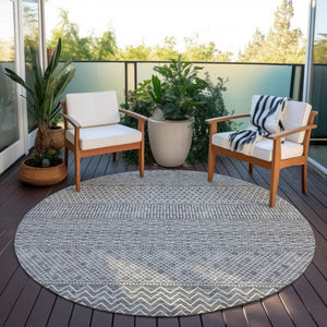Homeroots 3' Washable Indoor Outdoor Area Rug With Chevron Design - Durable, Stain Resistant, Versatile Décor Gray Polyester 612264