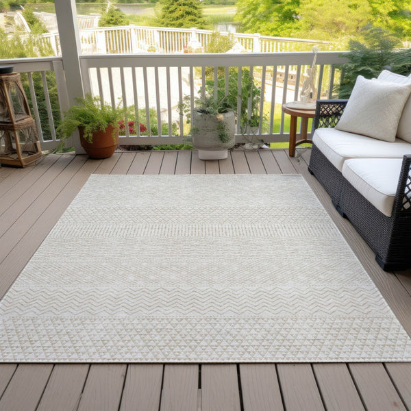 Homeroots 3' Washable Indoor Outdoor Area Rug With Chevron Design - Durable, Stain Resistant, Versatile Décor Ivory Polyester 612269