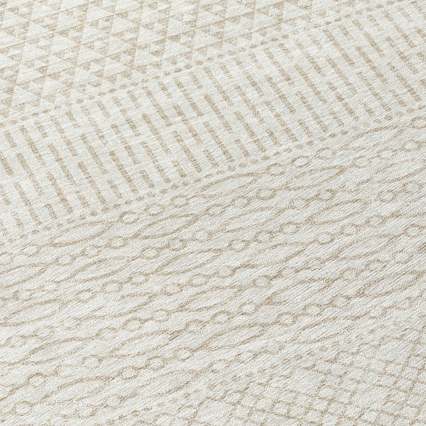 Homeroots 3' Washable Indoor Outdoor Area Rug With Chevron Design - Durable, Stain Resistant, Versatile Décor Ivory Polyester 612270