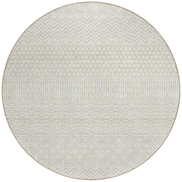 Homeroots 3' Washable Indoor Outdoor Area Rug With Chevron Design - Durable, Stain Resistant, Versatile Décor Ivory Polyester 612270