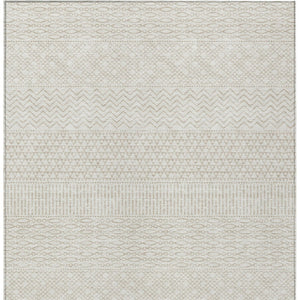 Homeroots 3' Washable Indoor Outdoor Area Rug With Chevron Design - Durable, Stain Resistant, Versatile Décor Ivory Polyester 612271
