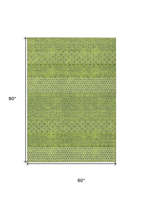 Homeroots 3' Washable Indoor Outdoor Area Rug With Chevron Design - Durable, Stain Resistant, Versatile Décor Lime Green Polyester 612275