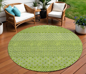 Homeroots 3' Washable Indoor Outdoor Area Rug With Chevron Design - Durable, Stain Resistant, Versatile Décor Lime Green Polyester 612276