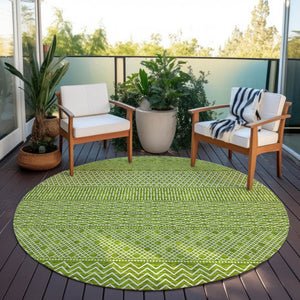 Homeroots 3' Washable Indoor Outdoor Area Rug With Chevron Design - Durable, Stain Resistant, Versatile Décor Lime Green Polyester 612276