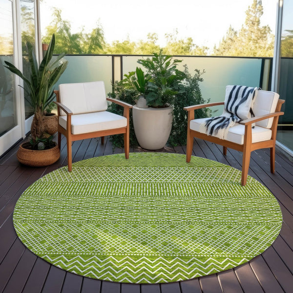 Homeroots 3' Washable Indoor Outdoor Area Rug With Chevron Design - Durable, Stain Resistant, Versatile Décor Lime Green Polyester 612276