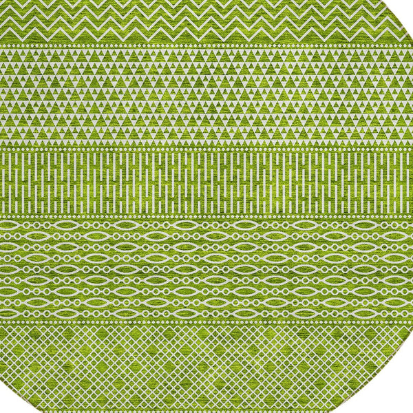 Homeroots 3' Washable Indoor Outdoor Area Rug With Chevron Design - Durable, Stain Resistant, Versatile Décor Lime Green Polyester 612276