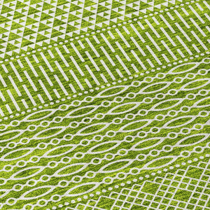 Homeroots 3' Washable Indoor Outdoor Area Rug With Chevron Design - Durable, Stain Resistant, Versatile Décor Lime Green Polyester 612276