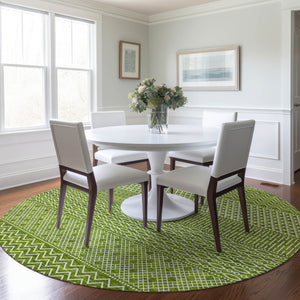 Homeroots 3' Washable Indoor Outdoor Area Rug With Chevron Design - Durable, Stain Resistant, Versatile Décor Lime Green Polyester 612276