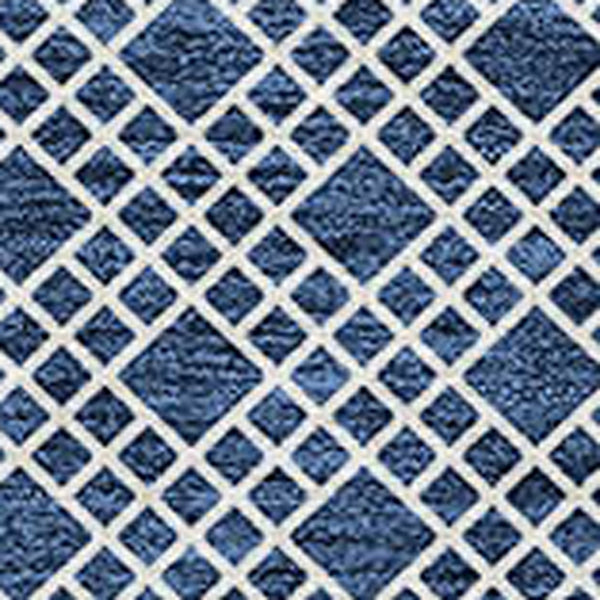 Homeroots 3' Washable Indoor Outdoor Area Rug With Chevron Design - Durable, Stain Resistant, Versatile Décor Navy Blue Polyester 612280