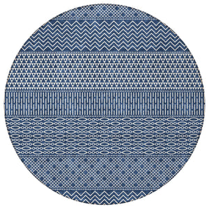 Homeroots 3' Washable Indoor Outdoor Area Rug With Chevron Design - Durable, Stain Resistant, Versatile Décor Navy Blue Polyester 612282