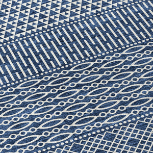 Homeroots 3' Washable Indoor Outdoor Area Rug With Chevron Design - Durable, Stain Resistant, Versatile Décor Navy Blue Polyester 612282