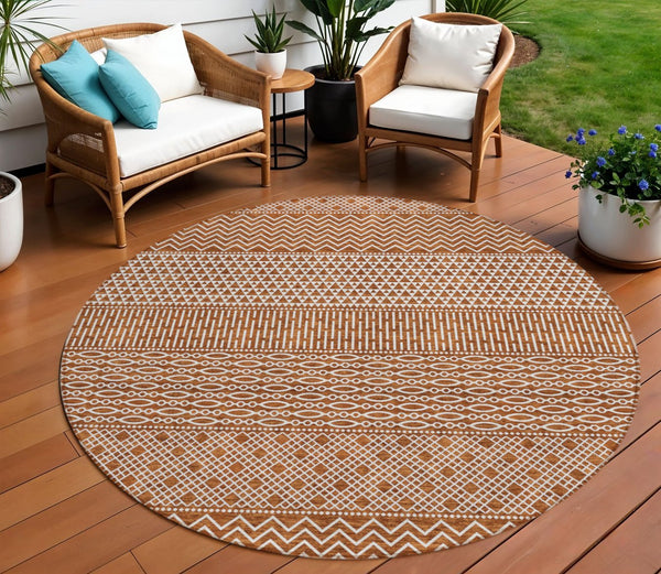 Homeroots 3' Washable Indoor Outdoor Area Rug With Chevron Design - Durable, Stain Resistant, Versatile Décor Orange Polyester 612288
