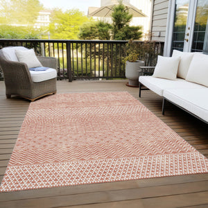 Homeroots 3' Washable Indoor Outdoor Area Rug With Chevron Design - Durable, Stain Resistant, Versatile Décor Salmon Polyester 612293