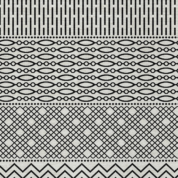 Homeroots 3' Washable Indoor Outdoor Area Rug With Chevron Design - Durable, Stain Resistant, Versatile Décor White Polyester 612298