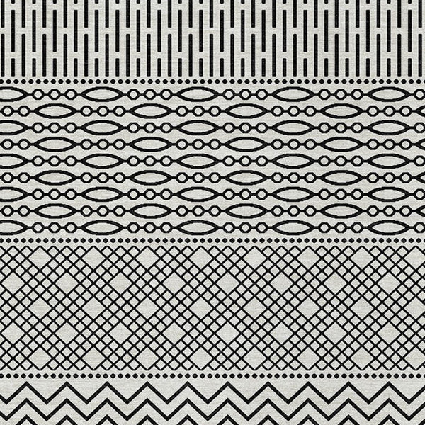 Homeroots 3' Washable Indoor Outdoor Area Rug With Chevron Design - Durable, Stain Resistant, Versatile Décor White Polyester 612299