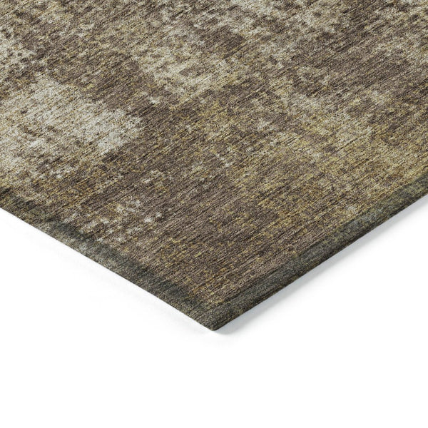HomeRoots 5' Brown and Beige Abstract Area Rug – Stylish, Washable Design for Indoor and Outdoor Spaces 5' X 8' 612311