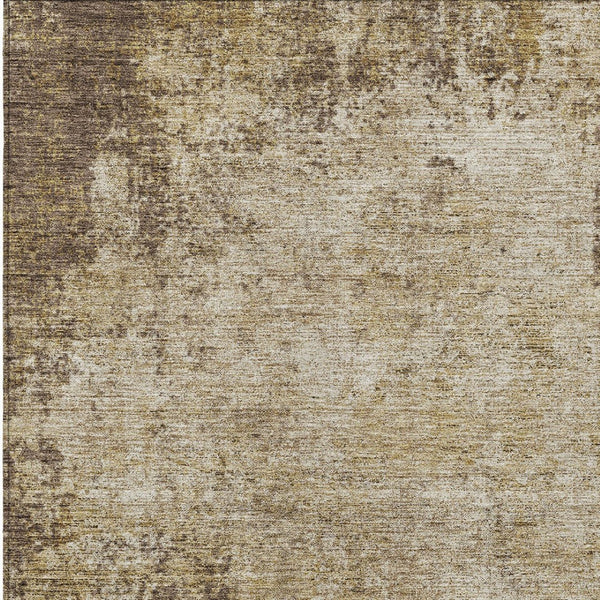 HomeRoots 5' Brown and Beige Abstract Area Rug – Stylish, Washable Design for Indoor and Outdoor Spaces 5' X 8' 612311