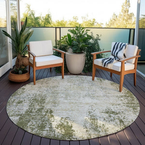 HomeRoots 5' Olive Green and Ivory Abstract Area Rug - Stylish, Washable, Indoor/Outdoor Design for Versatility 8' Round 612336