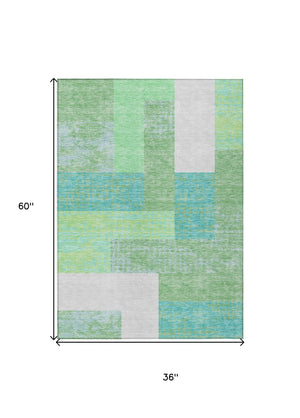 Homeroots 3' Stylish Geometric Washable Area Rug For Indoor/Outdoor Use - Durable, Stain Resistant Design Sage Polyester 612382