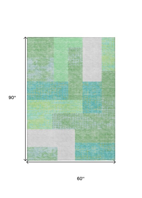 Homeroots 3' Stylish Geometric Washable Area Rug For Indoor/Outdoor Use - Durable, Stain Resistant Design Sage Polyester 612383