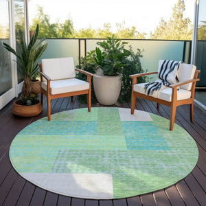 Homeroots 3' Stylish Geometric Washable Area Rug For Indoor/Outdoor Use - Durable, Stain Resistant Design Sage Polyester 612384