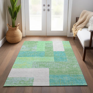 Homeroots 3' Stylish Geometric Washable Area Rug For Indoor/Outdoor Use - Durable, Stain Resistant Design Sage Polyester 612387