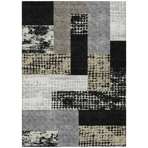 Homeroots 3' Stylish Geometric Washable Area Rug For Indoor/Outdoor Use - Durable, Stain Resistant Design Black Polyester 612388
