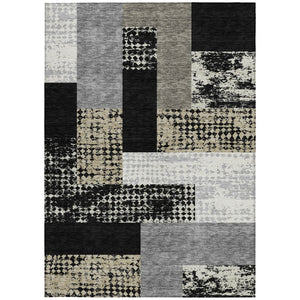 Homeroots 3' Stylish Geometric Washable Area Rug For Indoor/Outdoor Use - Durable, Stain Resistant Design Black Polyester 612389