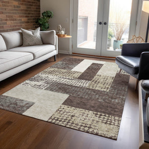 Homeroots 3' Stylish Geometric Washable Area Rug For Indoor/Outdoor Use - Durable, Stain Resistant Design Brown Polyester 612395