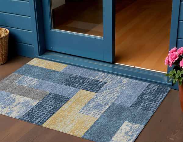 Homeroots 3' Stylish Geometric Washable Area Rug For Indoor/Outdoor Use - Durable, Stain Resistant Design Denim Blue Polyester 612406