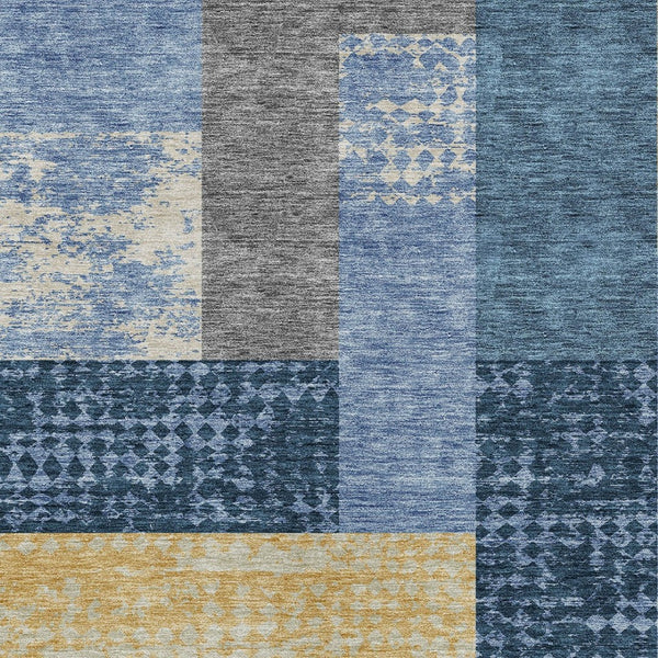 Homeroots 3' Stylish Geometric Washable Area Rug For Indoor/Outdoor Use - Durable, Stain Resistant Design Denim Blue Polyester 612411