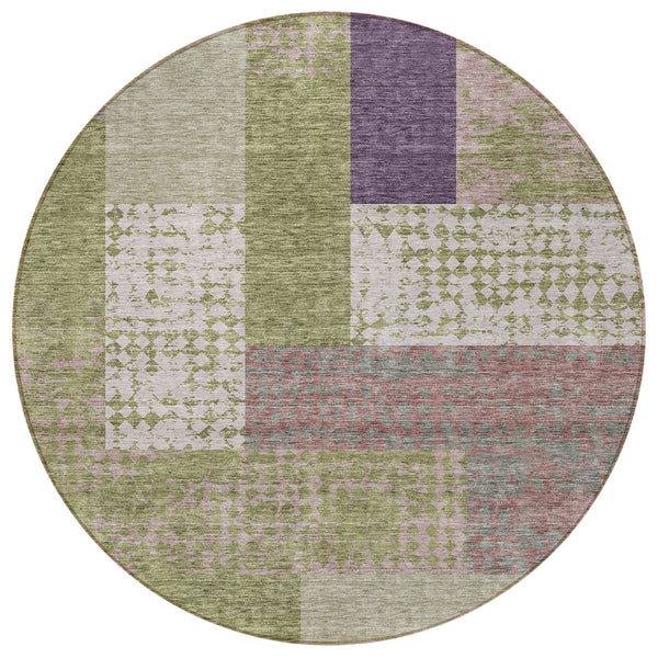 Homeroots 3' Stylish Geometric Washable Area Rug For Indoor/Outdoor Use - Durable, Stain Resistant Design Green Polyester 612414