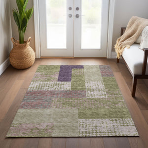 Homeroots 3' Stylish Geometric Washable Area Rug For Indoor/Outdoor Use - Durable, Stain Resistant Design Green Polyester 612415