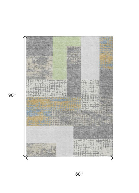 Homeroots 3' Stylish Geometric Washable Area Rug For Indoor/Outdoor Use - Durable, Stain Resistant Design Gray Polyester 612419