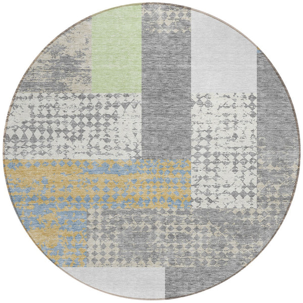 Homeroots 3' Stylish Geometric Washable Area Rug For Indoor/Outdoor Use - Durable, Stain Resistant Design Gray Polyester 612420