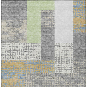 Homeroots 3' Stylish Geometric Washable Area Rug For Indoor/Outdoor Use - Durable, Stain Resistant Design Gray Polyester 612422