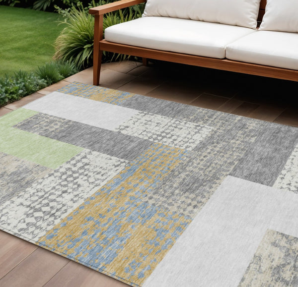 HomeRoots 5' Versatile Gray Ivory and Mint Green Geometric Indoor Outdoor Area Rug for Stylish Spaces 10' X 14' 612423