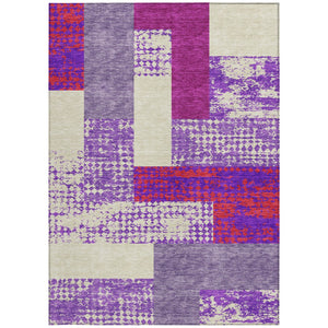Homeroots 3' Stylish Geometric Washable Area Rug For Indoor/Outdoor Use - Durable, Stain Resistant Design Lavender Polyester 612430
