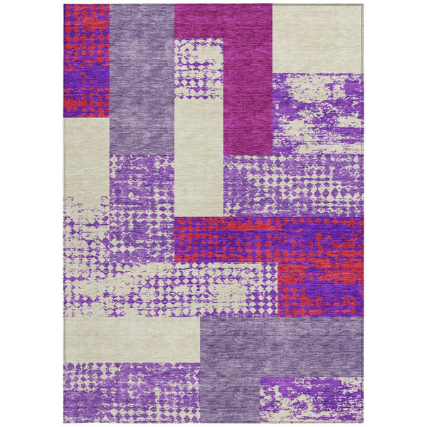 Homeroots 3' Stylish Geometric Washable Area Rug For Indoor/Outdoor Use - Durable, Stain Resistant Design Lavender Polyester 612430