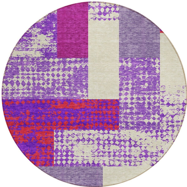 Homeroots 3' Stylish Geometric Washable Area Rug For Indoor/Outdoor Use - Durable, Stain Resistant Design Lavender Polyester 612432