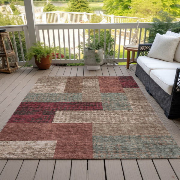 Homeroots 3' Stylish Geometric Washable Area Rug For Indoor/Outdoor Use - Durable, Stain Resistant Design Brown Polyester 612436